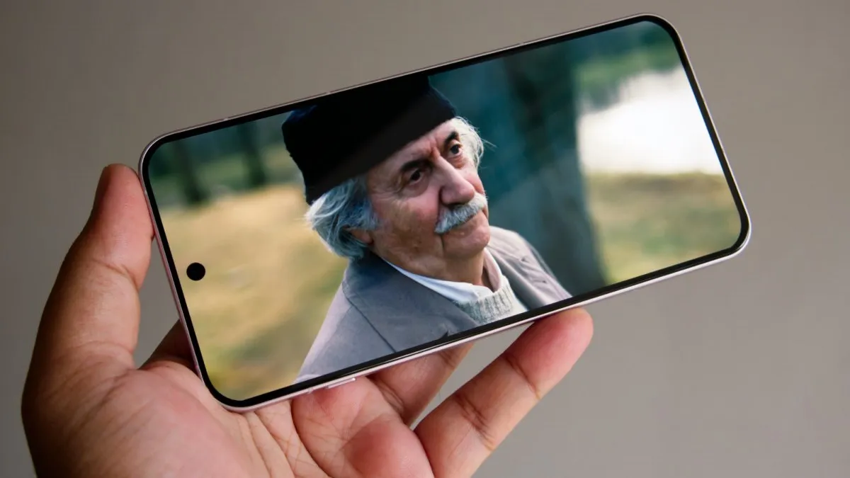 Layar Amoled OnePlus 13s